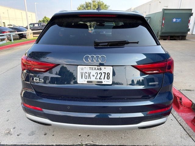 Used 2020 Audi Q3 2.0T Premium w/ Convenience Package AWD/4WD image 6
