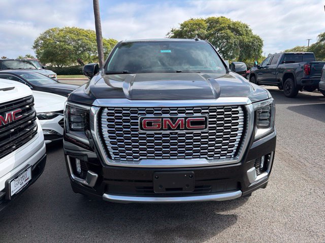 Used 2021 GMC Yukon XL Denali AWD/4WD image 2