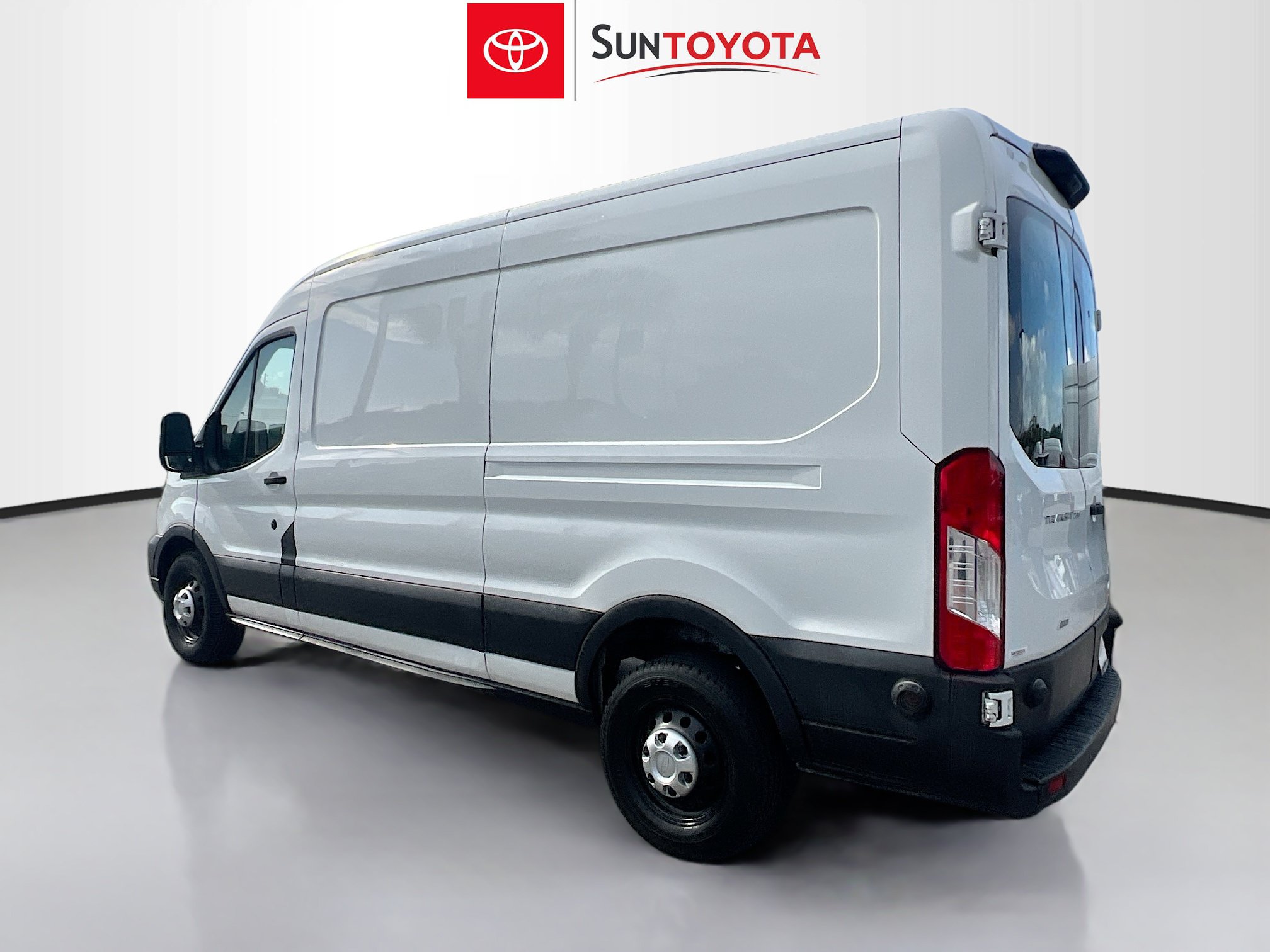 Used 2020 Ford Transit 250 Medium Roof AWD w/ Interior Upgrade Package image 6