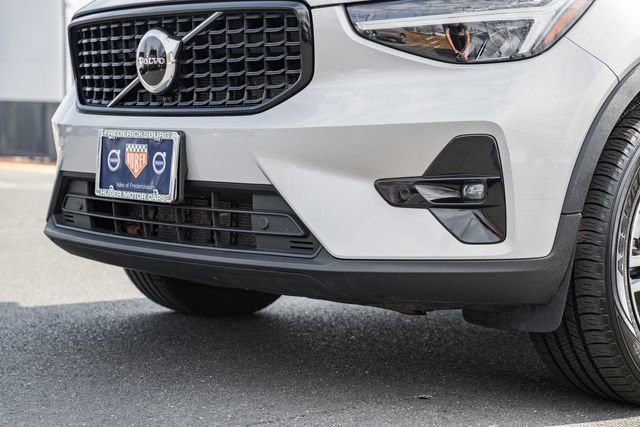 Used 2023 Volvo XC40 B5 Plus w/ Climate Package image 15