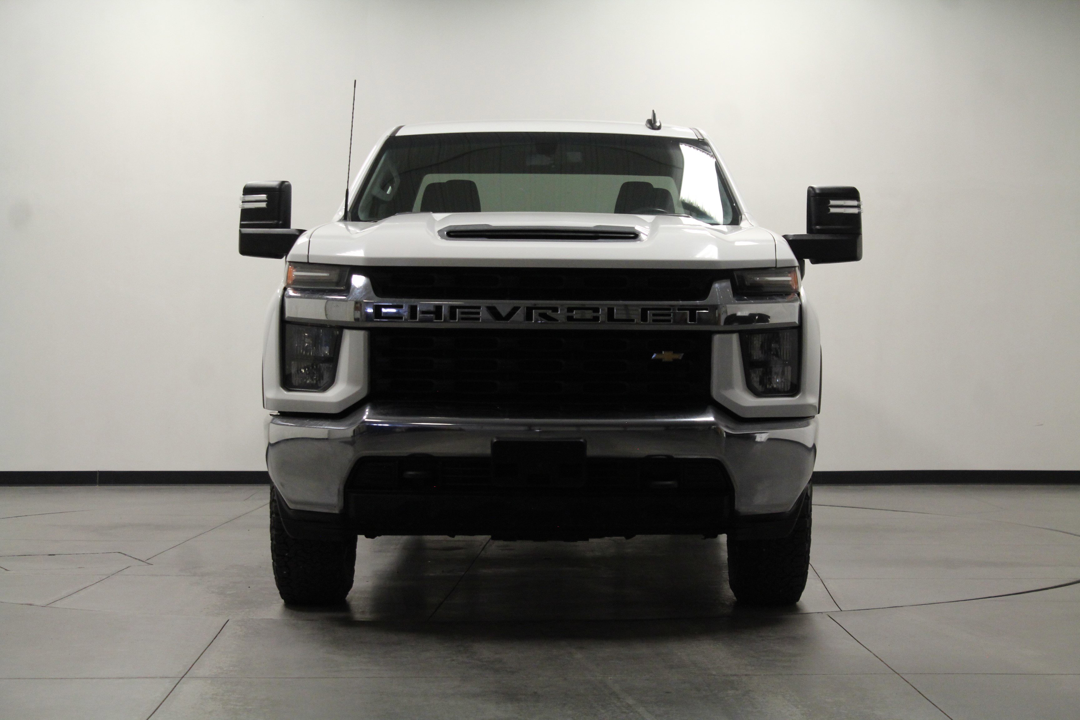Used 2021 Chevrolet Silverado 3500 LT AWD/4WD image 9