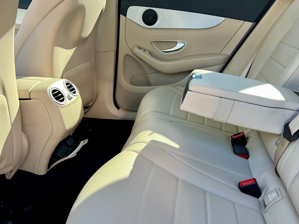 Certified 2022 Mercedes-Benz GLC 300 4MATIC image 17