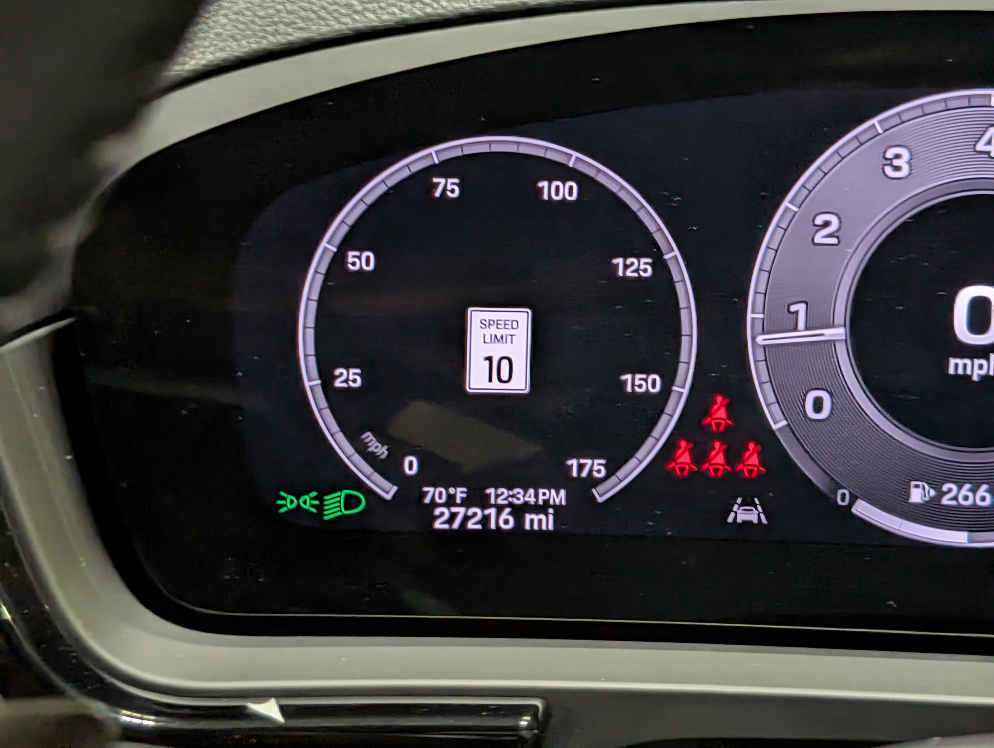 Certified 2024 Porsche Cayenne Coupe image 31