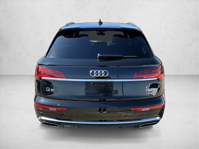 Used 2023 Audi Q5 2.0T Premium Plus w/ Premium Plus Package AWD/4WD image 3
