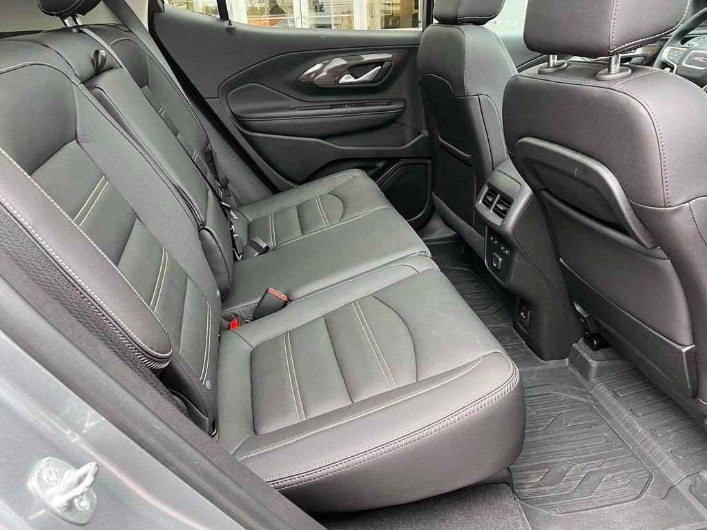 Used 2024 GMC Terrain Denali w/ Denali Premium Package image 20