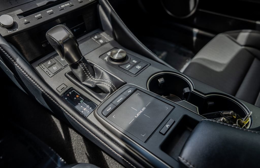 Used 2022 Lexus RC 350 RWD image 12