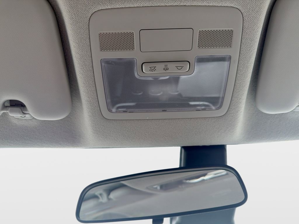 Certified 2026 Hyundai Venue SEL FWD image 21