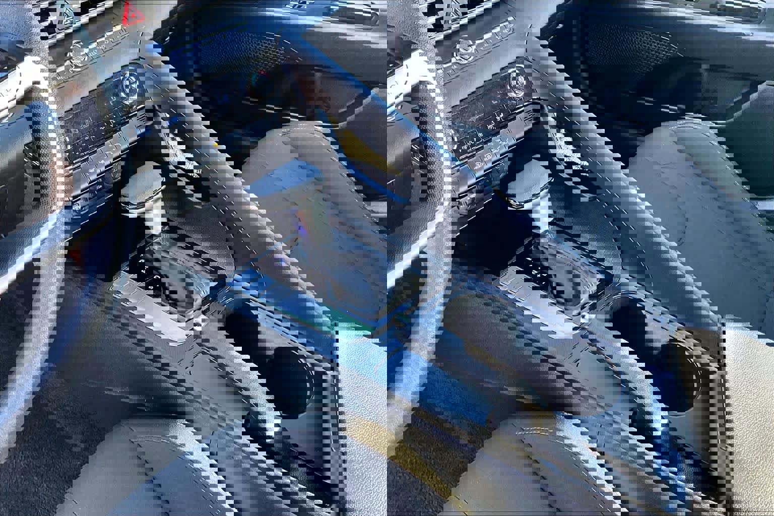 Used 2024 Hyundai Elantra SEL image 14