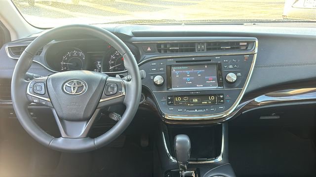 Used 2015 Toyota Avalon Limited image 7
