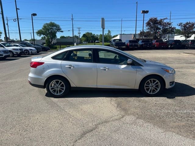 Used 2018 Ford Focus SE FWD image 6