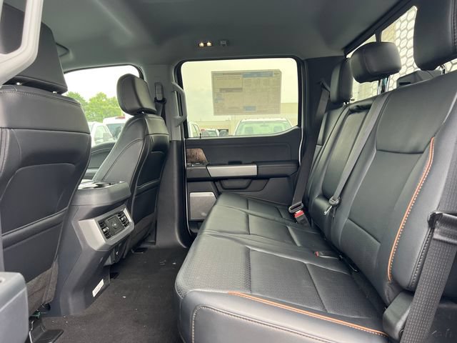 New 2026 Ford F550 4x4 Crew Cab image 4