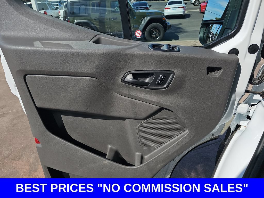 Used 2025 Ford Transit 250 Low Roof w/ Exterior Upgrade Package RWD image 25