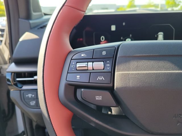 New 2026 Kia Sportage SX FWD image 17