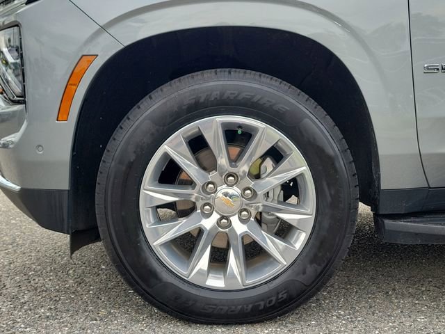 Certified 2025 Chevrolet Suburban Premier AWD/4WD image 6