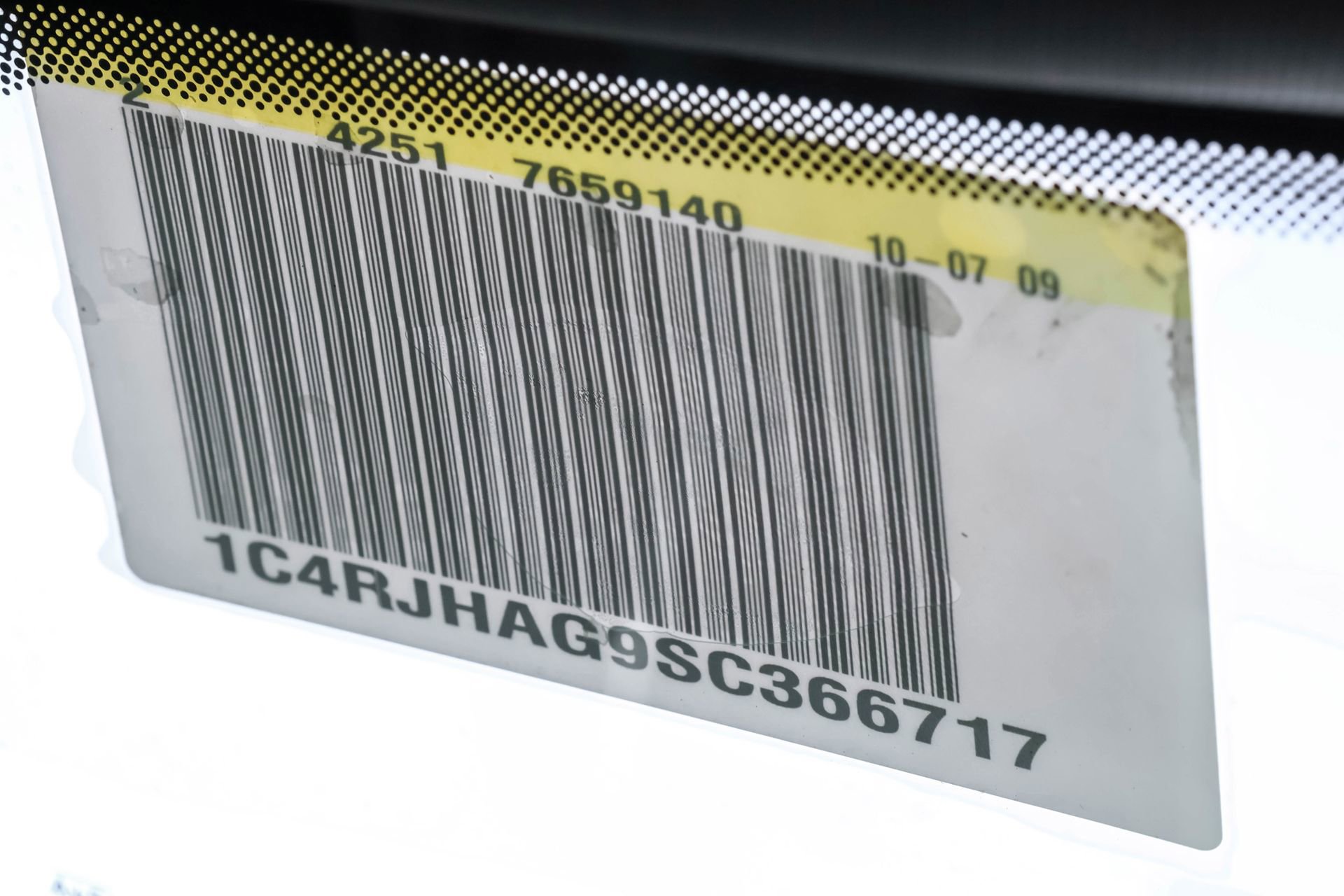 New 2025 Jeep Grand Cherokee Altitude image 30