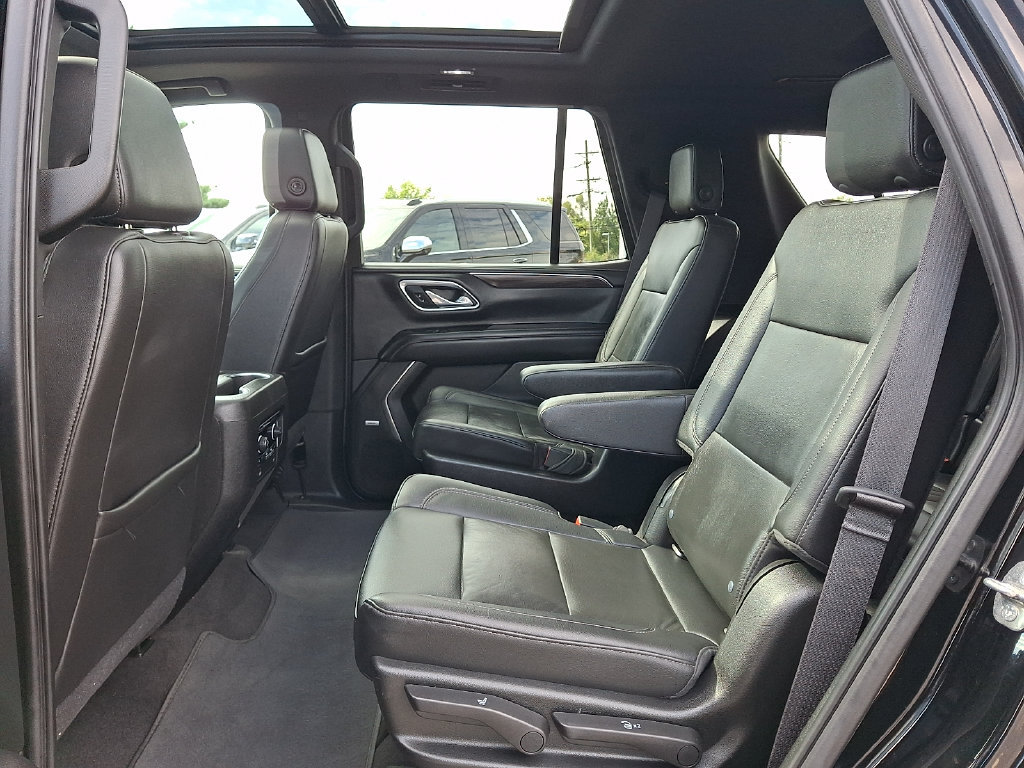Used 2021 Chevrolet Tahoe Z71 w/ Z71 Signature Package AWD/4WD image 14