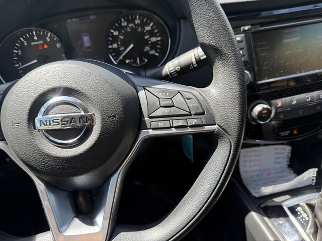 Used 2020 Nissan Rogue S image 16