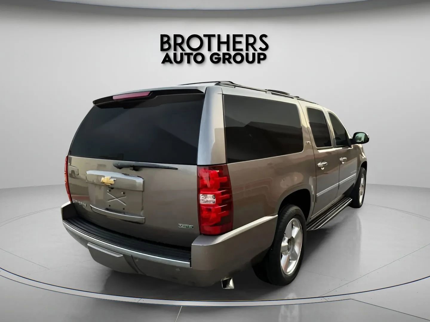 Used 2011 Chevrolet Suburban LTZ image 14