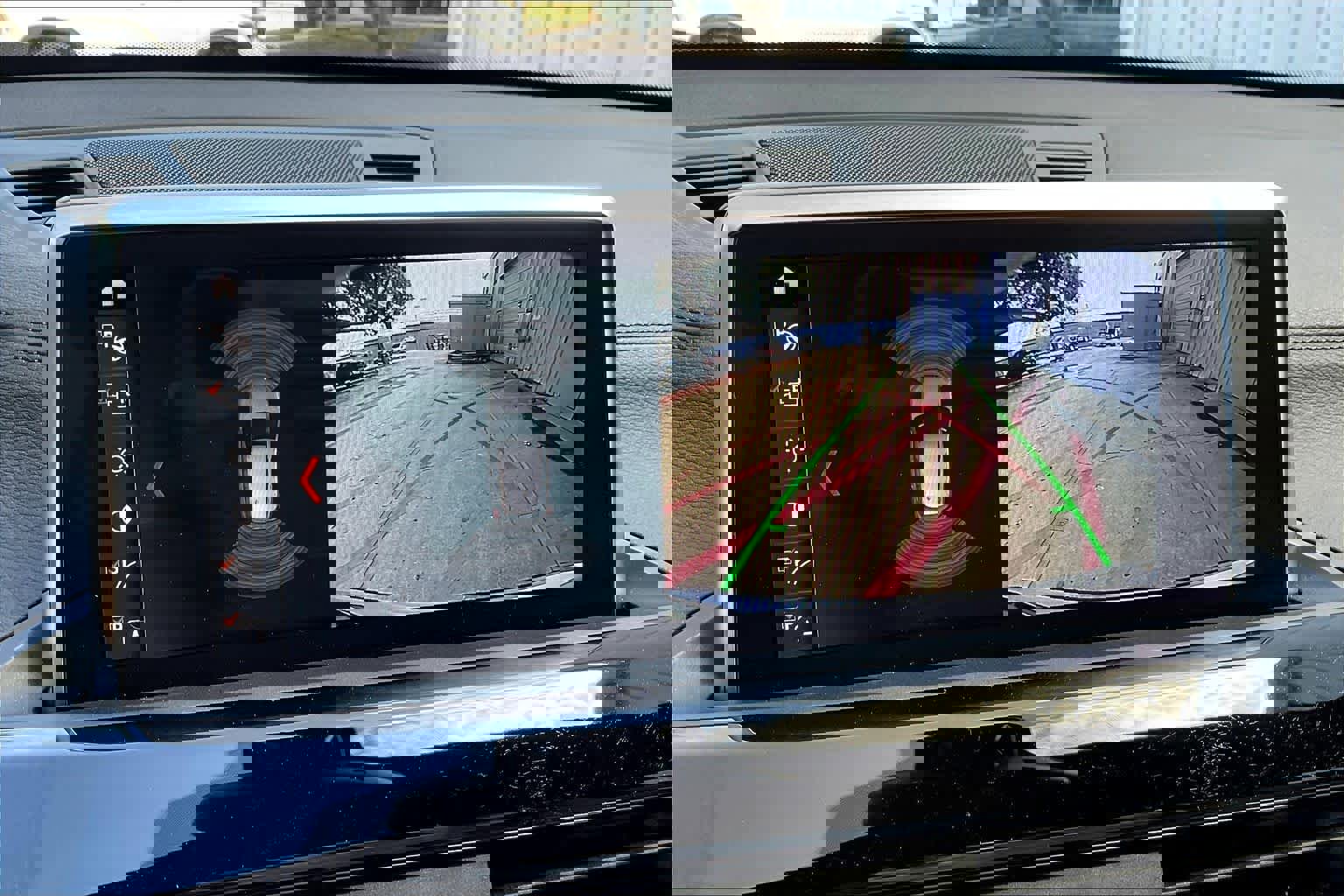 Used 2021 BMW X1 xDrive28i w/ Convenience Package image 24