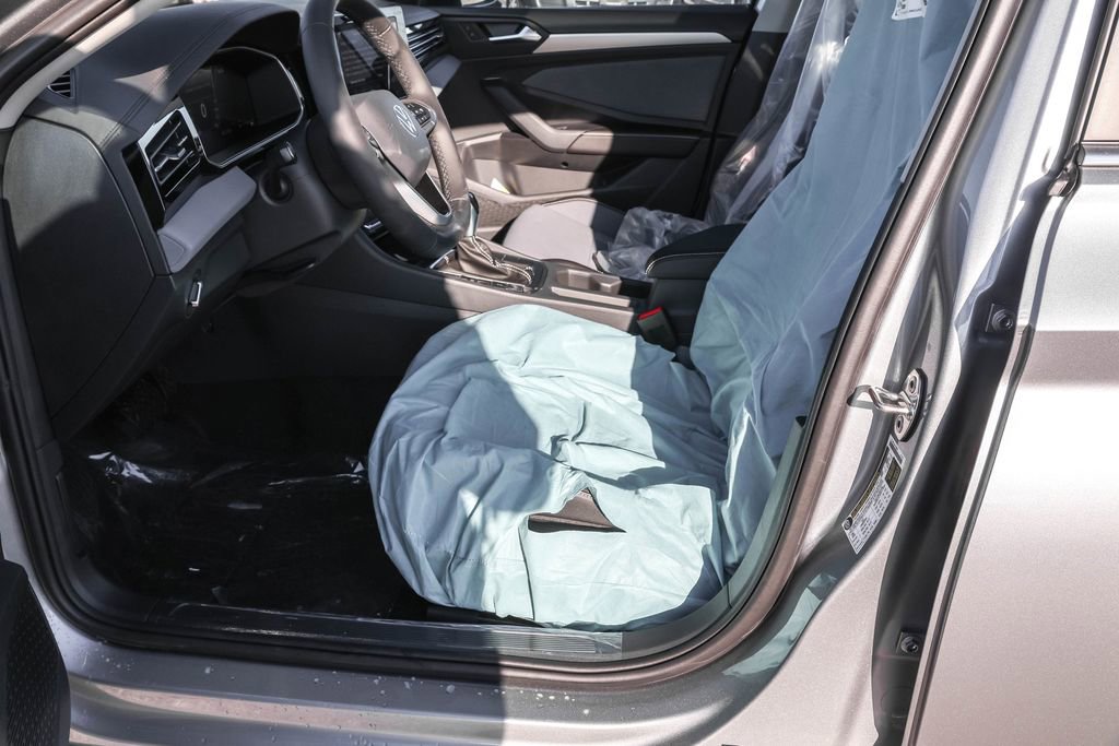 New 2026 Volkswagen Jetta SE FWD image 22