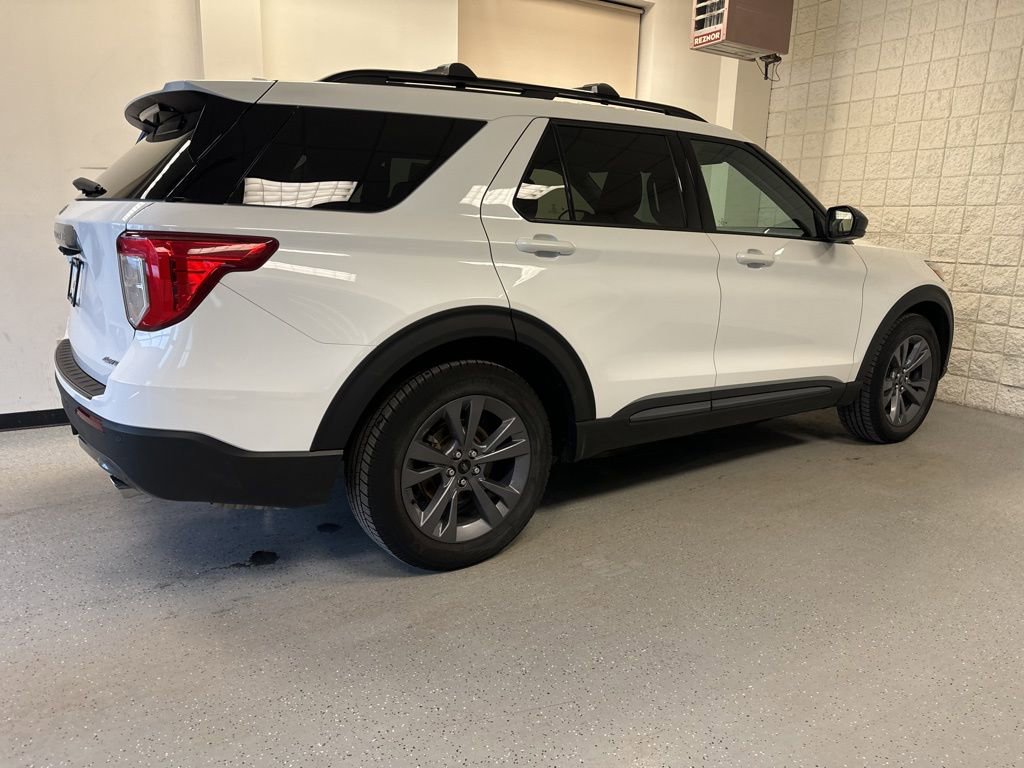 Used 2022 Ford Explorer XLT w/ Equipment Group 202A image 47