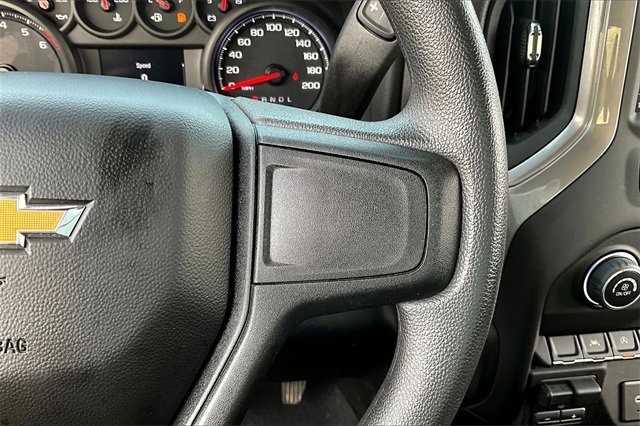 Used 2023 Chevrolet Silverado 1500 Custom image 13