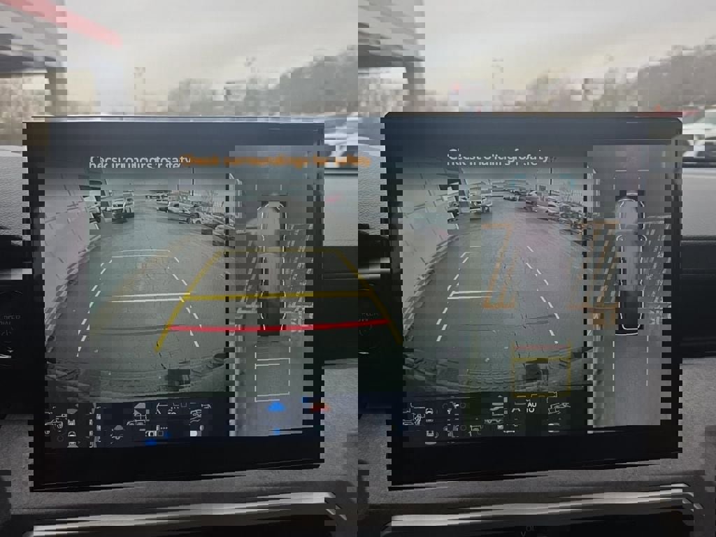 Used 2025 Toyota Tacoma Trailhunter image 21