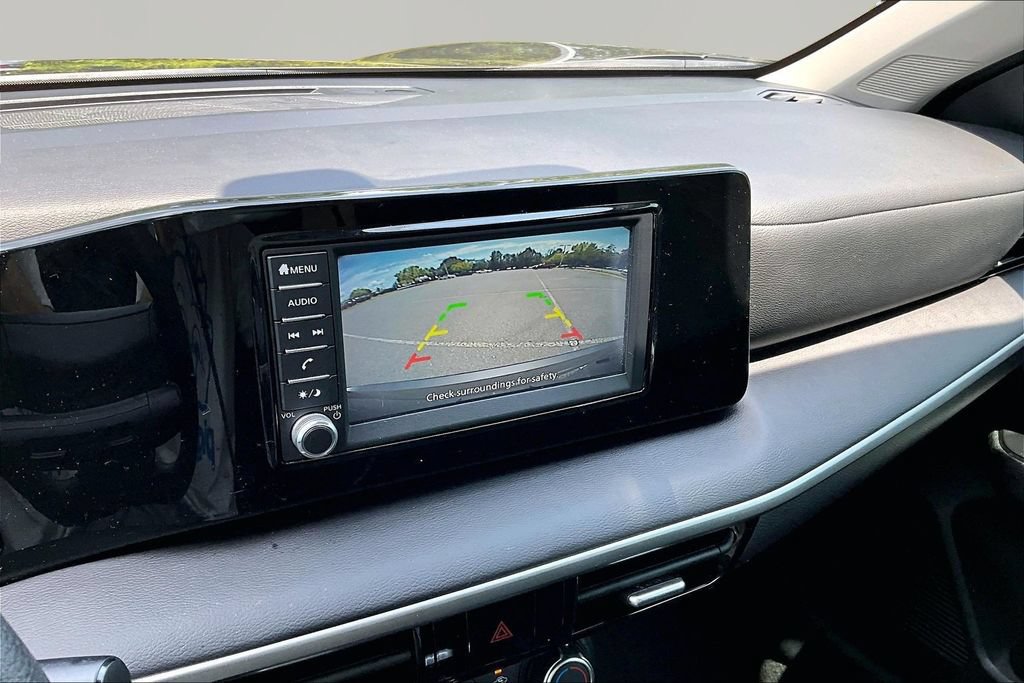 Used 2025 Nissan Kicks S AWD/4WD image 13