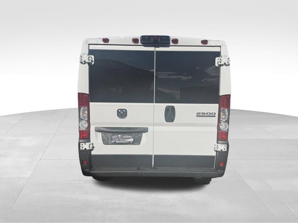Used 2025 RAM ProMaster 2500 w/ U-Haul Equipment Group FWD image 5