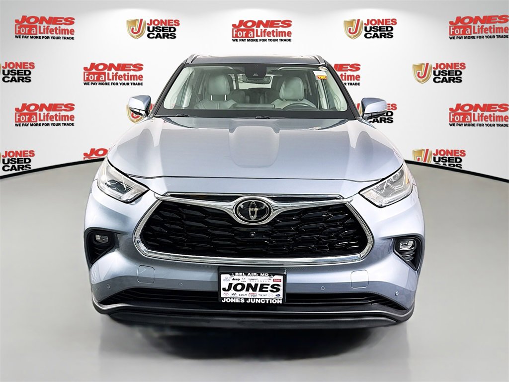 Used 2023 Toyota Highlander Limited image 11