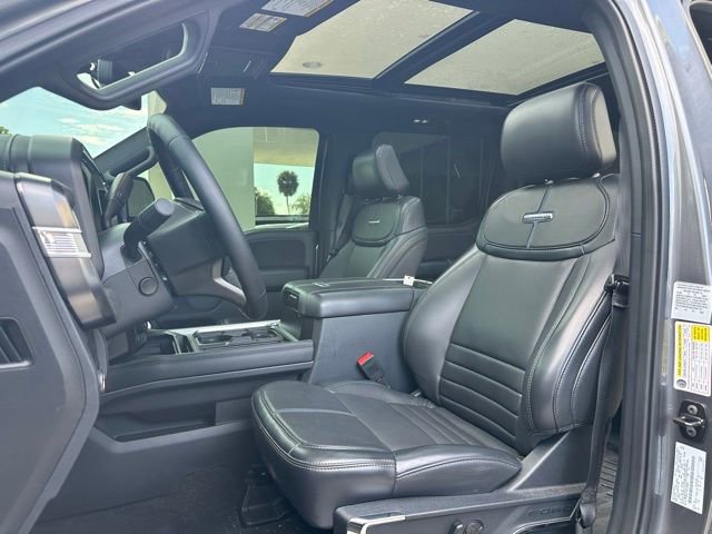 Used 2025 Ford F250 Platinum w/ FX4 Off-Road Package AWD/4WD image 14
