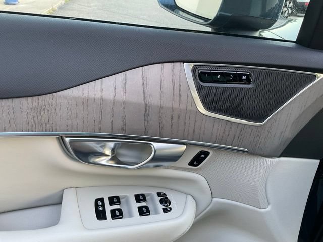 Certified 2024 Volvo XC90 B6 Plus w/ Protection Package Premier AWD/4WD image 11