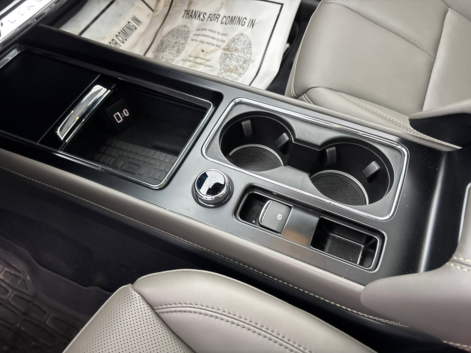 New 2026 Lincoln Corsair Premiere image 24