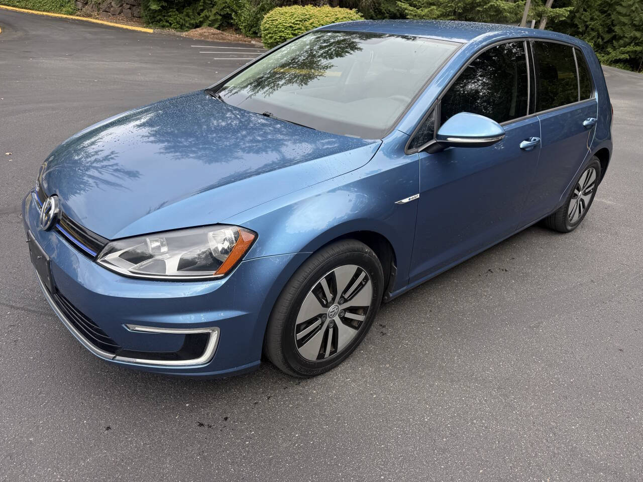 Used 2016 Volkswagen e-Golf SE