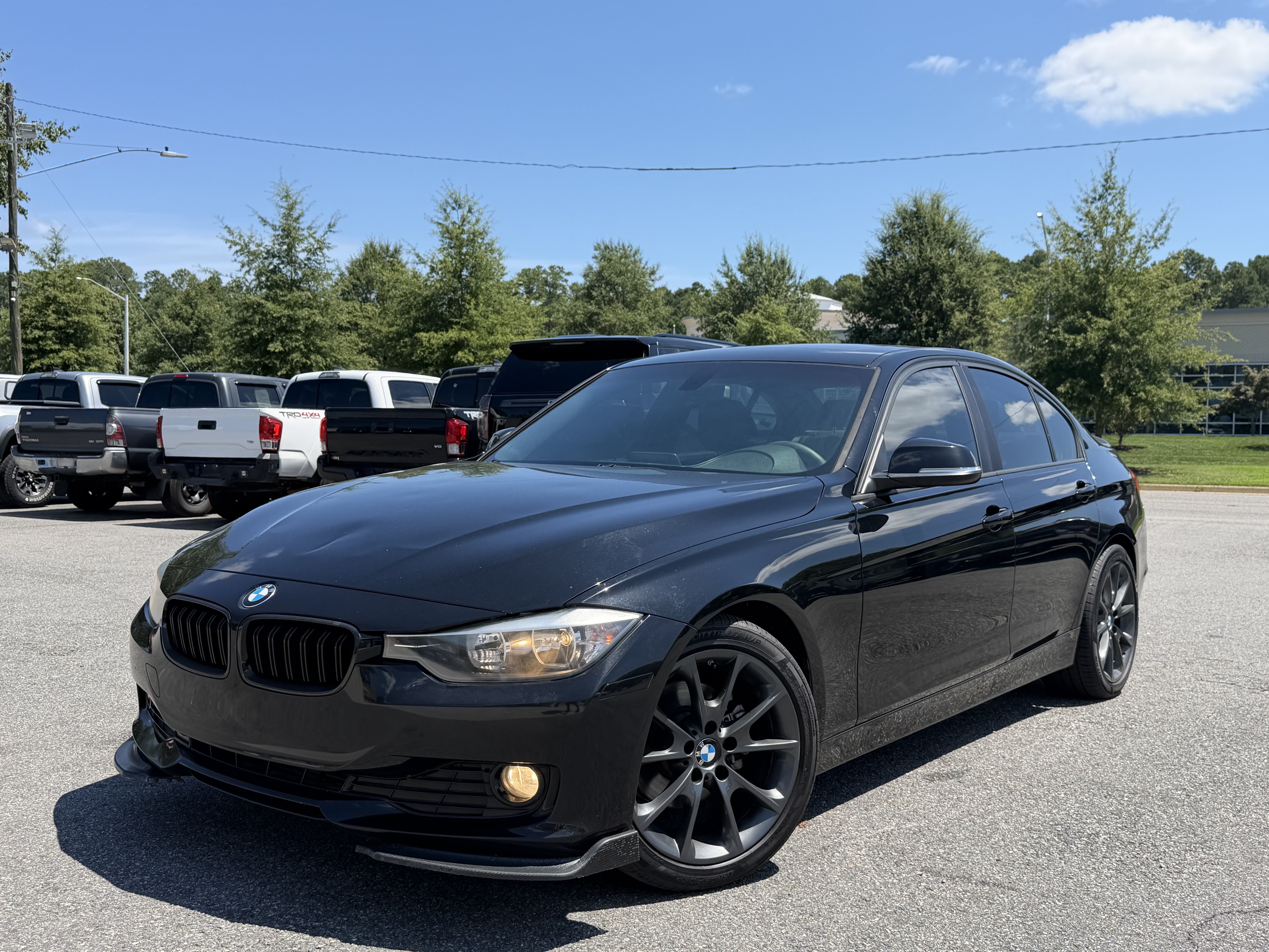 Used 2014 BMW 320i Sedan RWD image 10