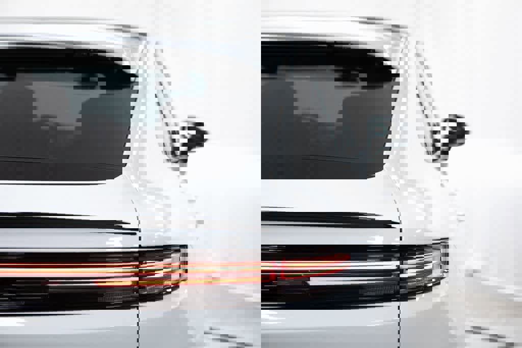 New 2026 Porsche Cayenne S image 39