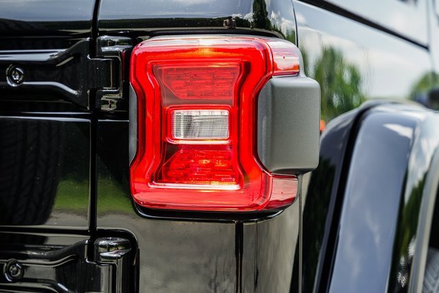 New 2025 Jeep Wrangler Sahara image 15