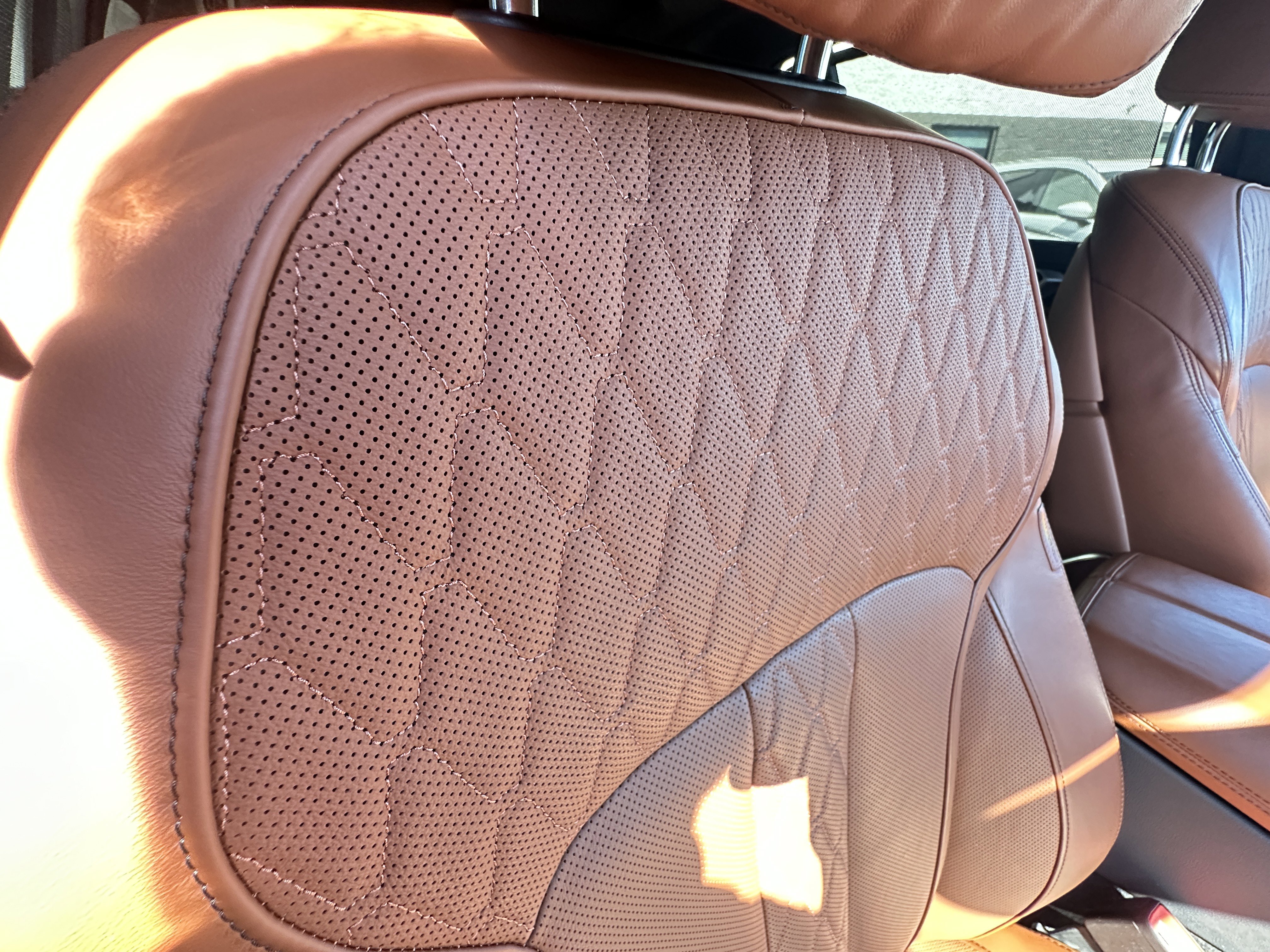 Used 2023 BMW X7 M60i w/ Executive Package image 62