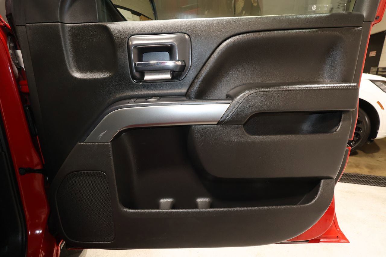 Used 2018 Chevrolet Silverado 1500 LT w/ All Star Edition image 17