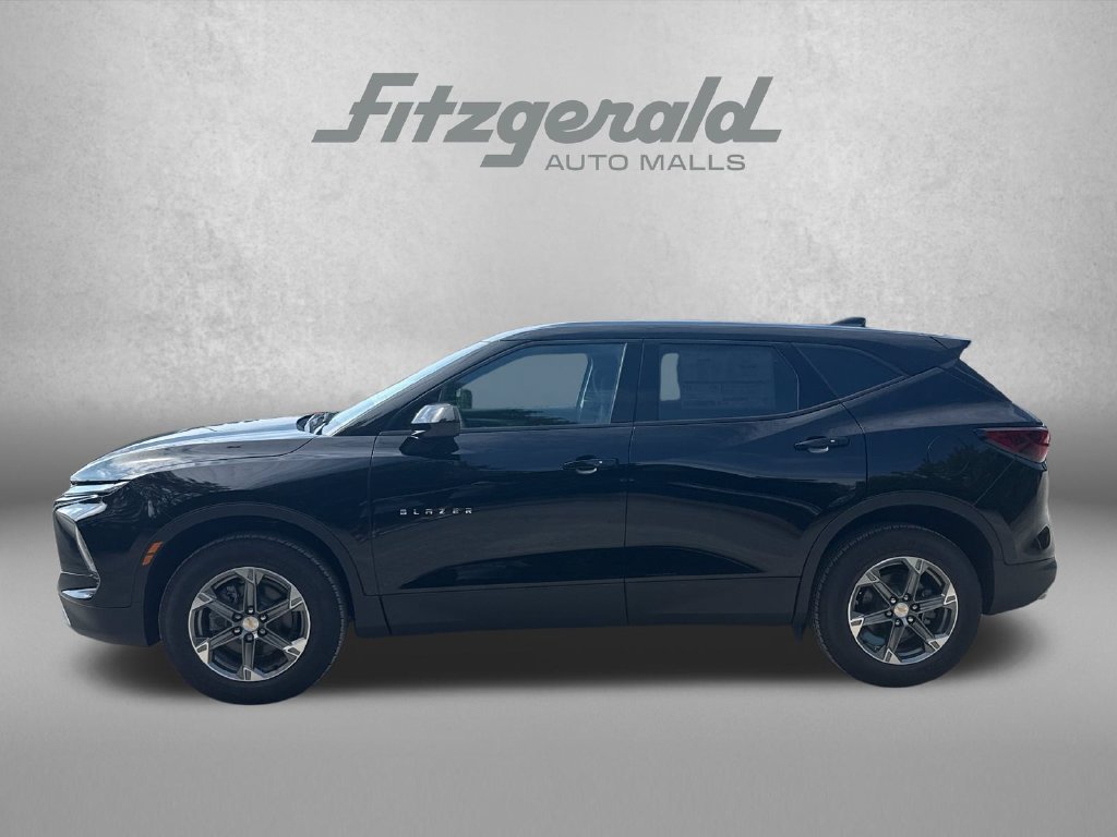 New 2026 Chevrolet Blazer LT AWD/4WD image 3