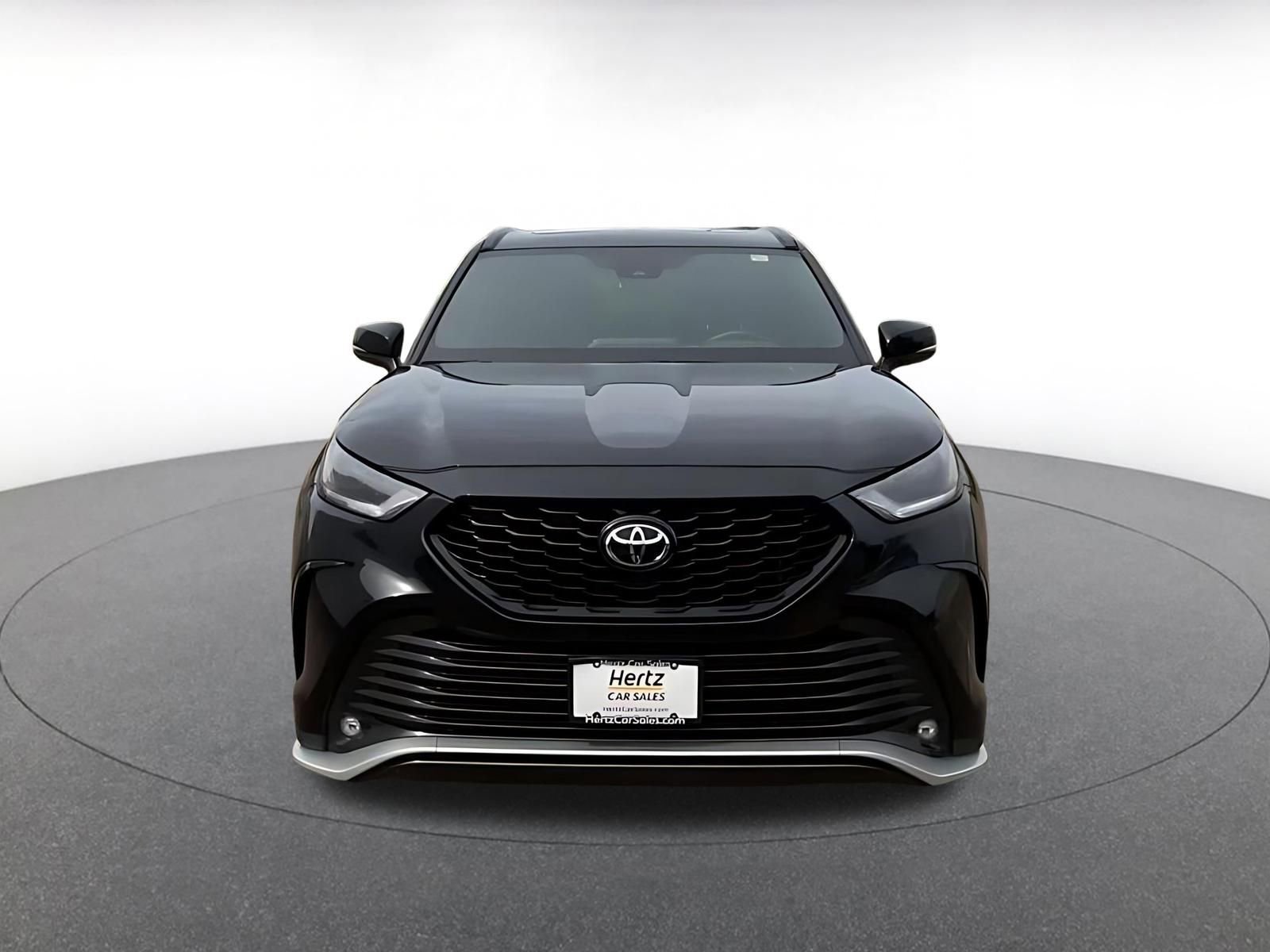 Used 2025 Toyota Highlander XSE image 4