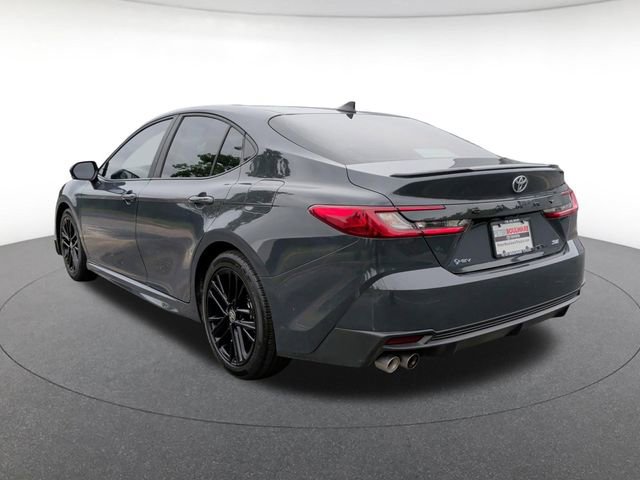 Used 2025 Toyota Camry SE w/ Convenience Package FWD image 4