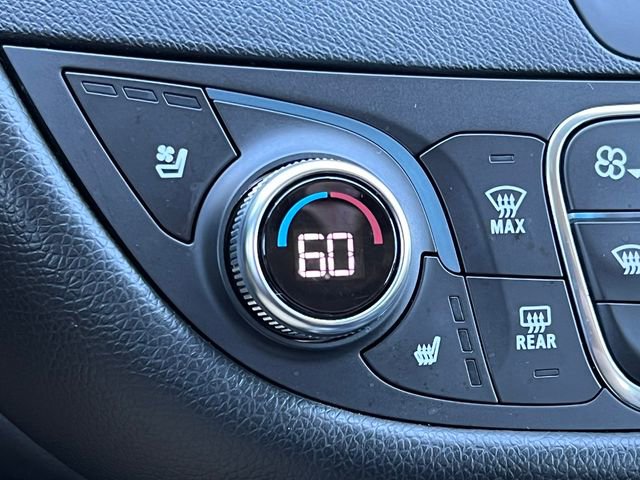 Used 2017 Chevrolet Malibu Premier FWD image 21