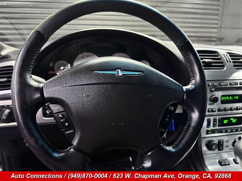 Used 2005 Ford Thunderbird RWD image 12