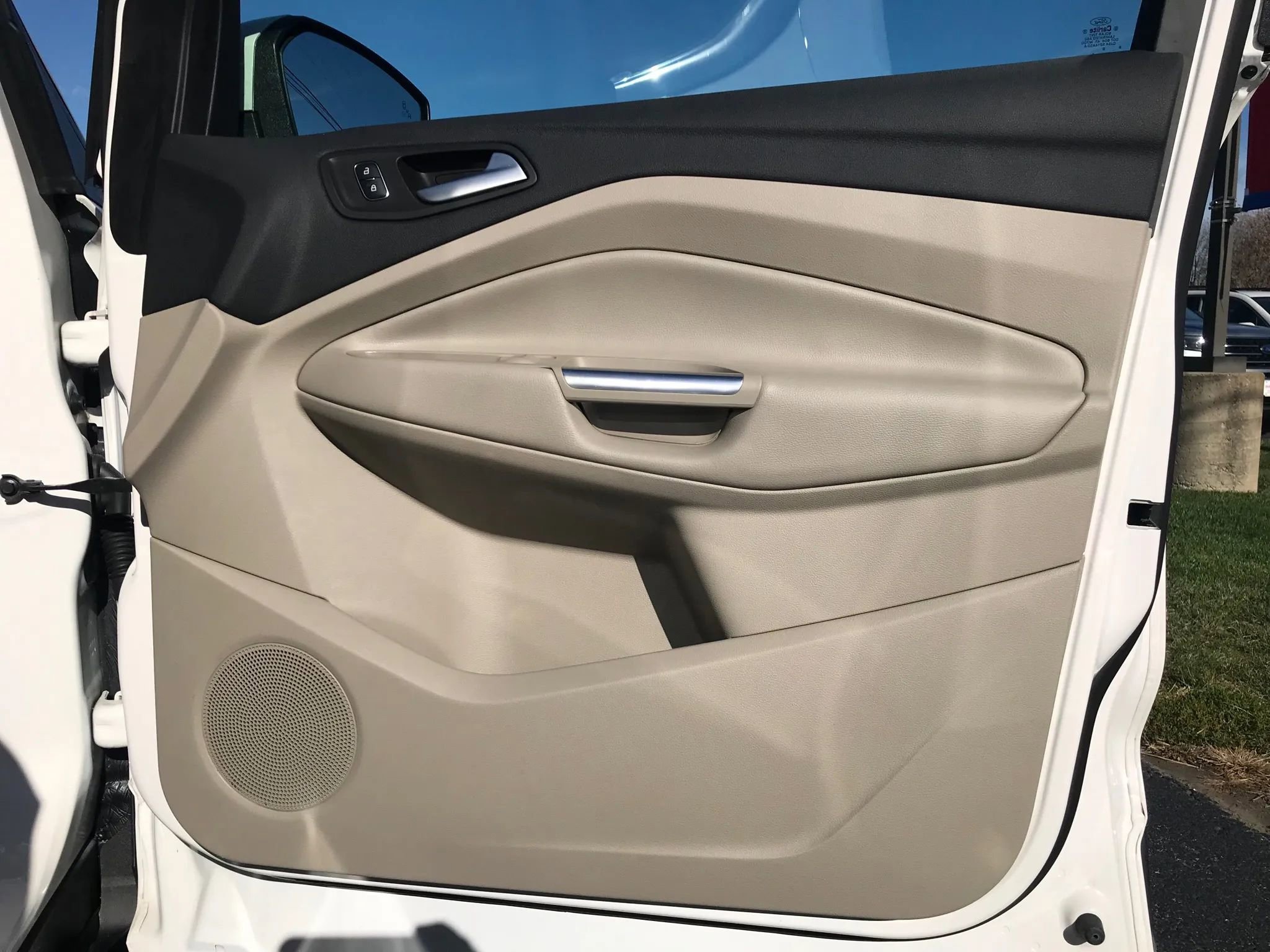 Used 2018 Ford Escape SEL w/ Ford Safe & Smart Package image 47