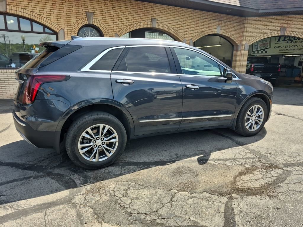 Used 2021 Cadillac XT5 Premium Luxury w/ LPO, Floor Liner Package AWD/4WD image 8