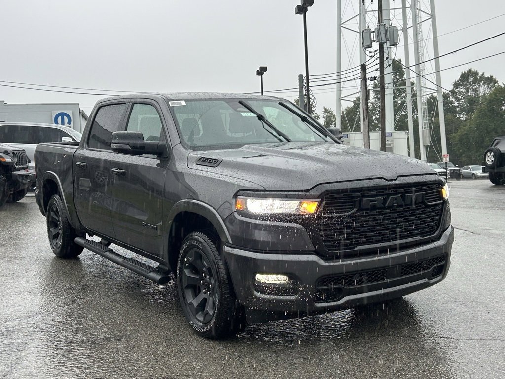 New 2026 RAM 1500 4x4 Crew Cab image 4
