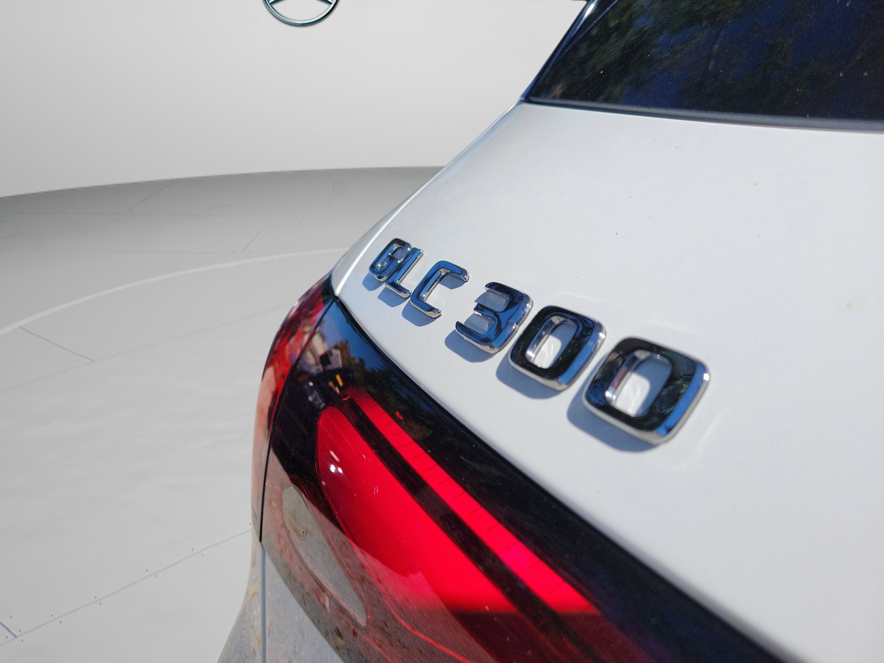 Certified 2026 Mercedes-Benz GLC 300 image 31
