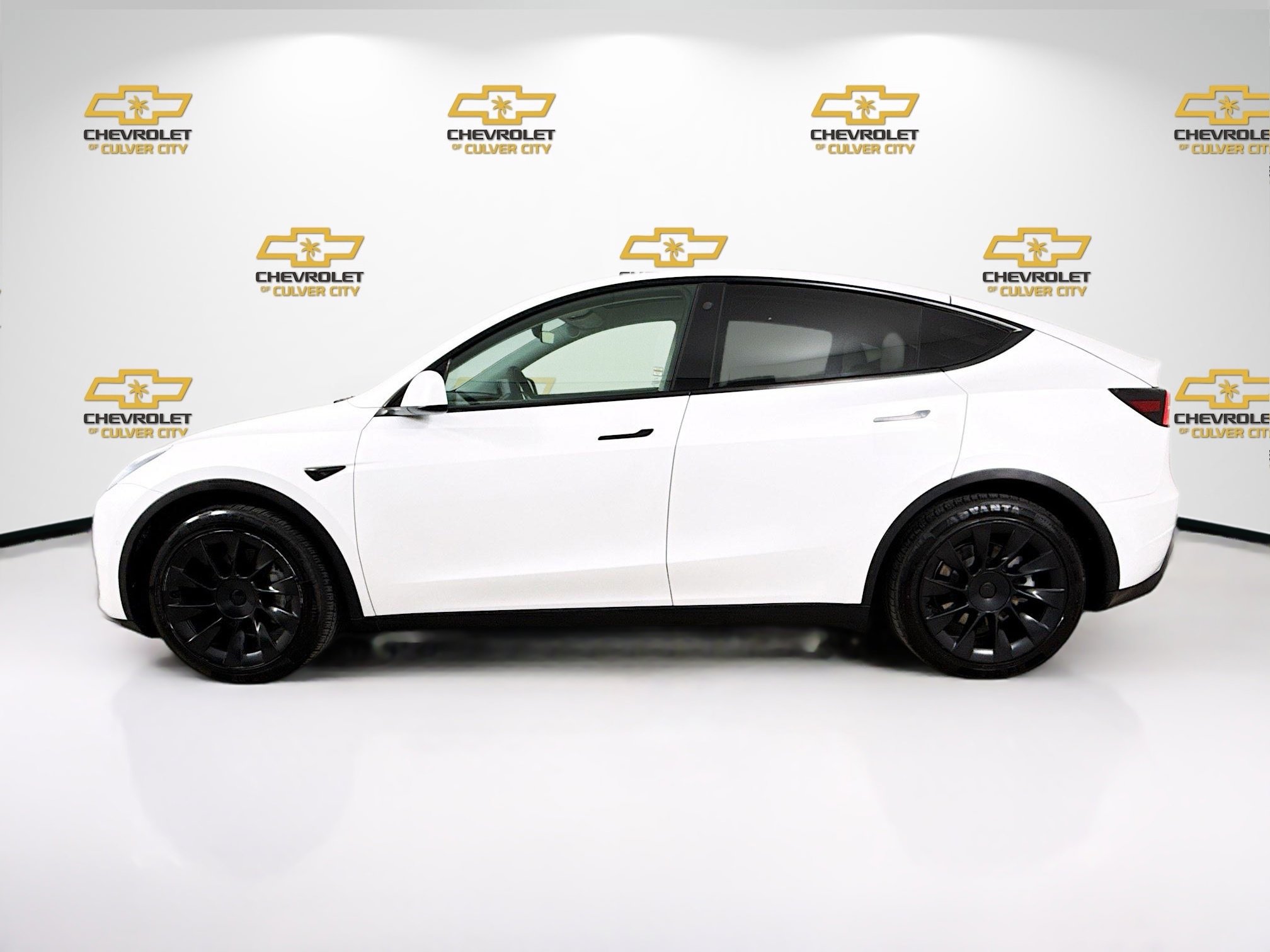 Used 2021 Tesla Model Y Long Range AWD/4WD image 4