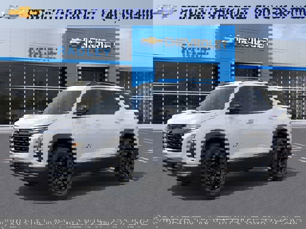 New 2026 Chevrolet Equinox LT w/ Midnight Edition image 2